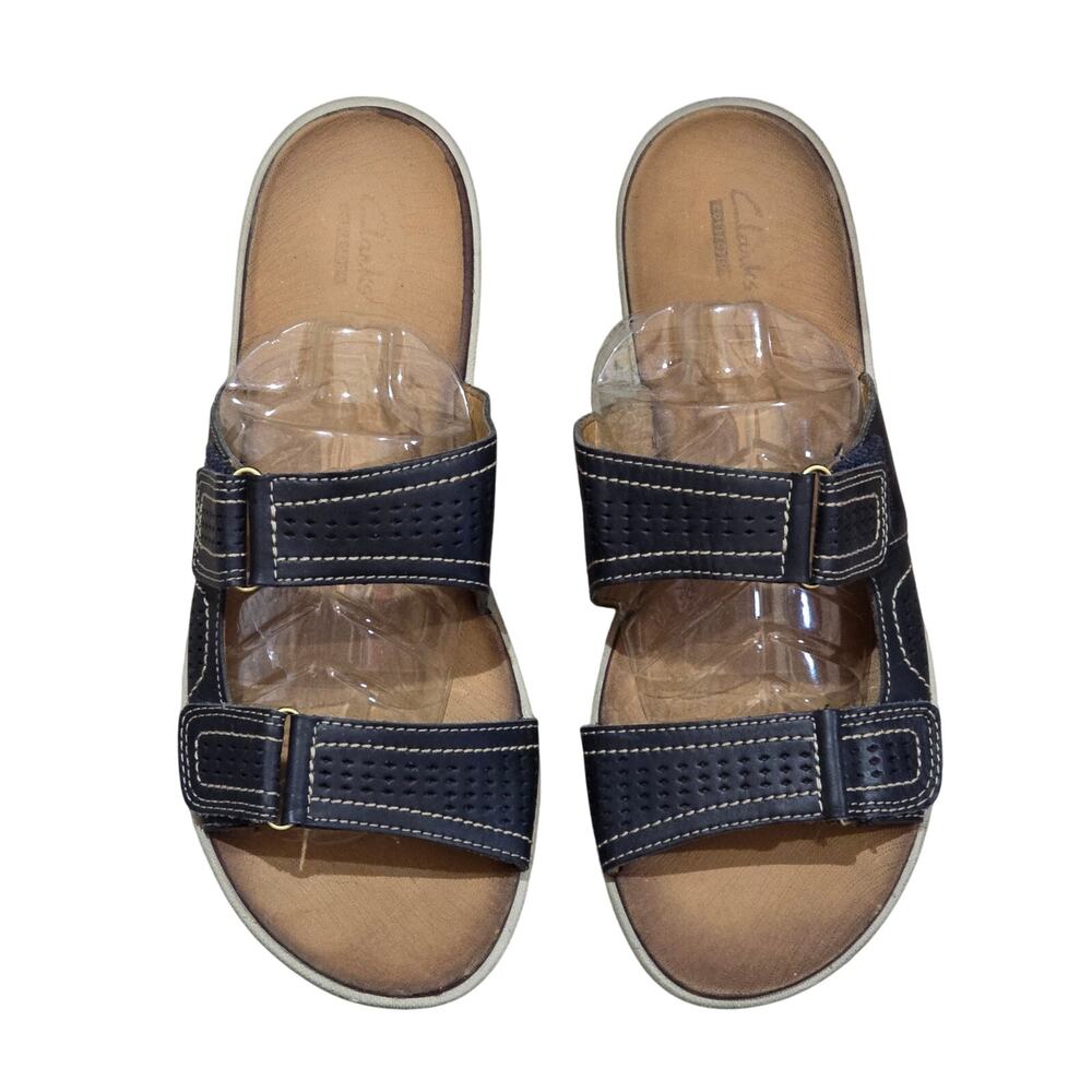 Clarks Leisa Black slip-on sandals size 9
